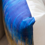 Gradiant Colour Pattern Pillow